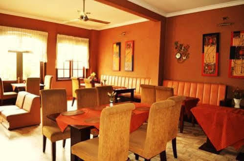 Mahadria Hotel Серанг Экстерьер фото